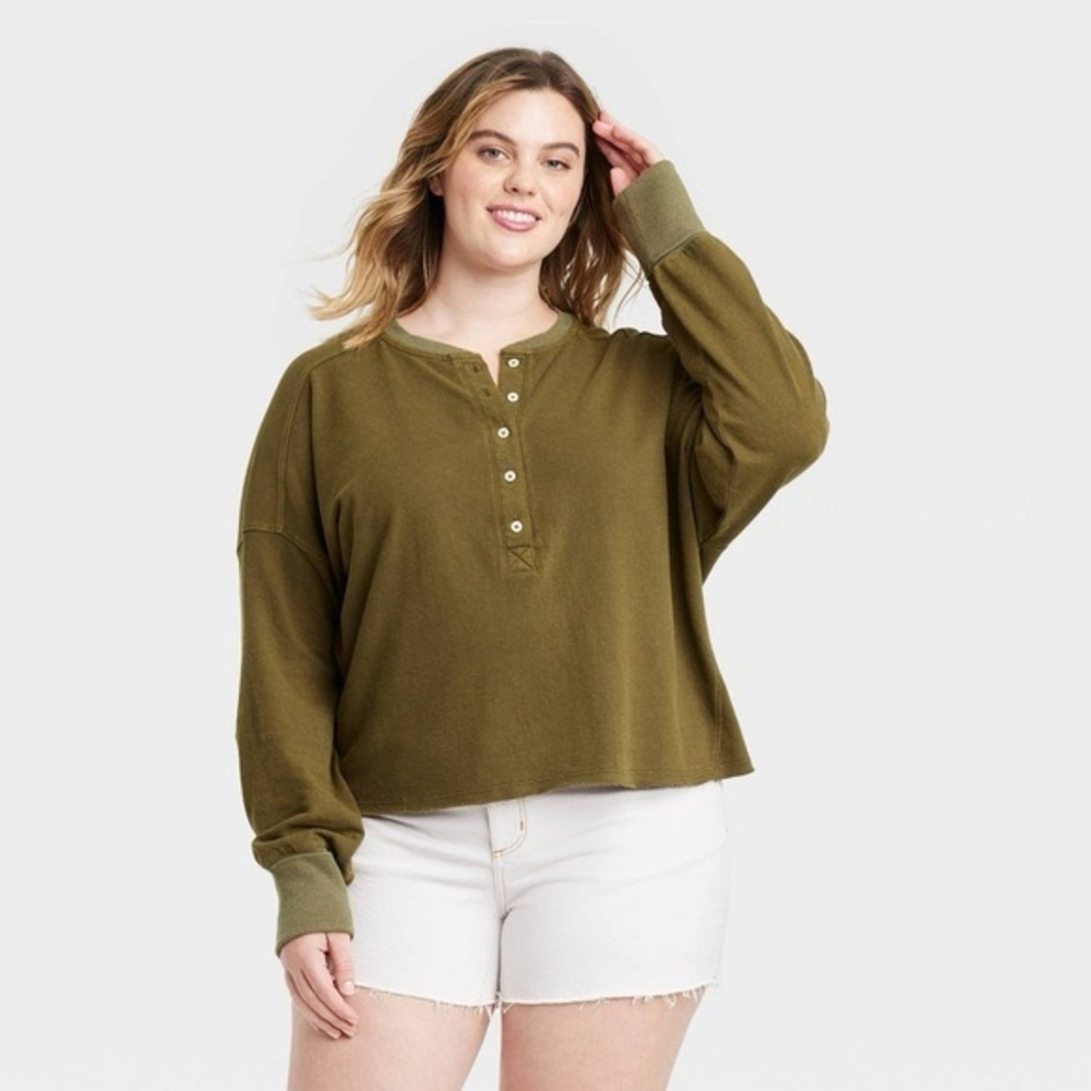 Universal Thread Olive Button-Up Crop Henley — Size Medium EUC